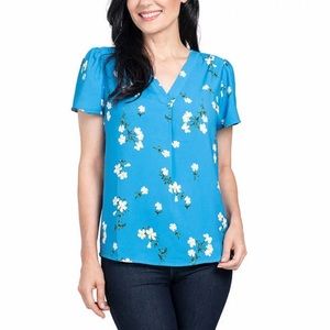 Hillary Radley blue blouse. New, tags have been removed . 100% polyester